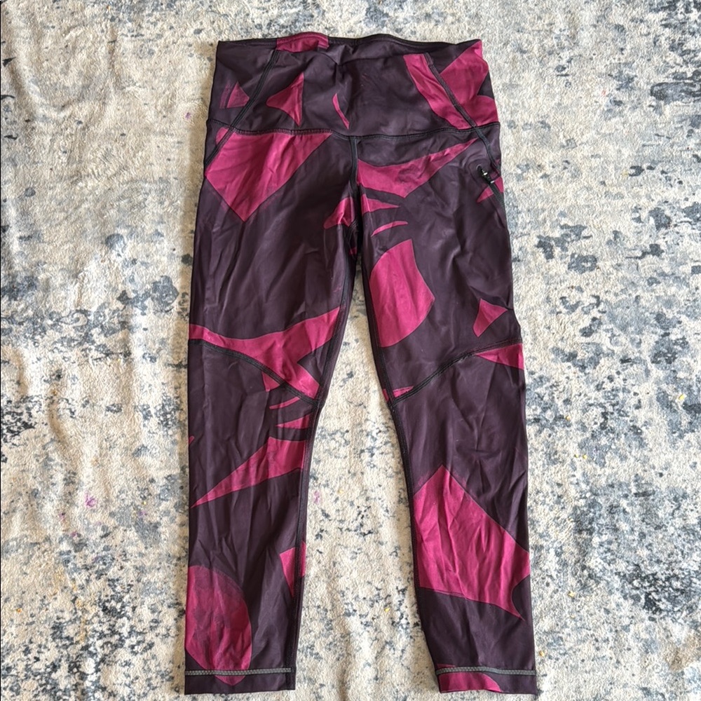 Stylish Black and Pink Patterned Leggings